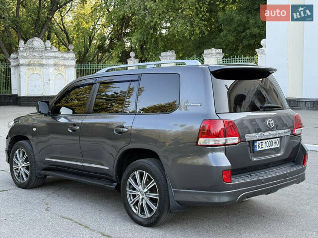 Сірий Тойота Ленд Крузер, об'ємом двигуна 4.5 л та пробігом 281 тис. км за 24400 $, фото 8 на Automoto.ua
