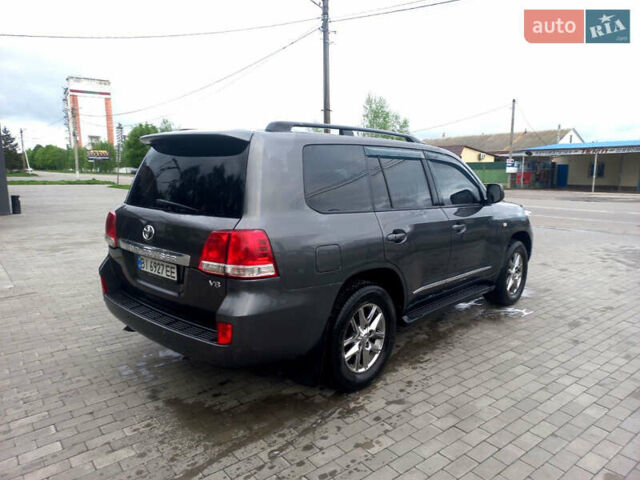 Серый Тойота Ленд Крузер, объемом двигателя 4.5 л и пробегом 282 тыс. км за 28500 $, фото 4 на Automoto.ua