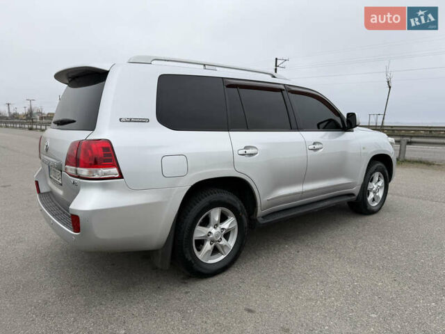 Серый Тойота Ленд Крузер, объемом двигателя 4.5 л и пробегом 280 тыс. км за 32500 $, фото 6 на Automoto.ua