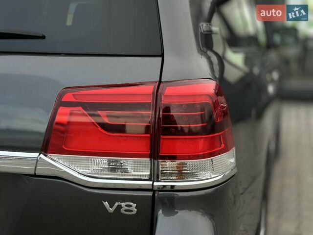 Серый Тойота Ленд Крузер, объемом двигателя 4.5 л и пробегом 139 тыс. км за 39000 $, фото 15 на Automoto.ua