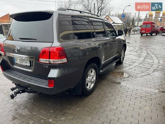 Сірий Тойота Ленд Крузер, об'ємом двигуна 4.5 л та пробігом 225 тис. км за 28000 $, фото 18 на Automoto.ua