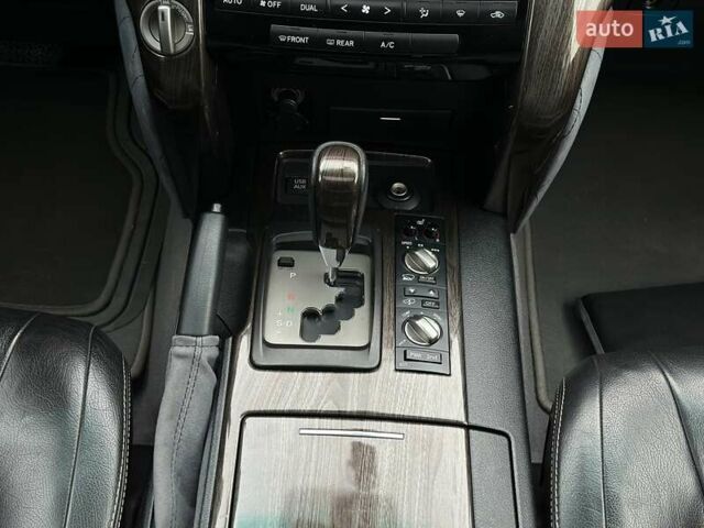 Серый Тойота Ленд Крузер, объемом двигателя 4.5 л и пробегом 139 тыс. км за 39000 $, фото 29 на Automoto.ua