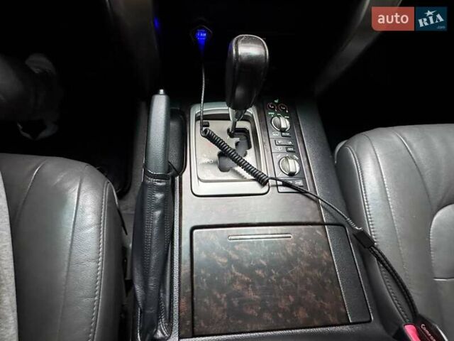 Сірий Тойота Ленд Крузер, об'ємом двигуна 4.5 л та пробігом 225 тис. км за 28000 $, фото 13 на Automoto.ua