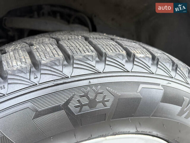 Серый Тойота Ленд Крузер, объемом двигателя 4.5 л и пробегом 280 тыс. км за 32500 $, фото 66 на Automoto.ua