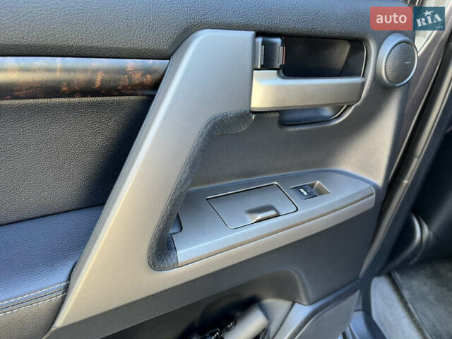 Сірий Тойота Ленд Крузер, об'ємом двигуна 4.46 л та пробігом 222 тис. км за 33500 $, фото 44 на Automoto.ua