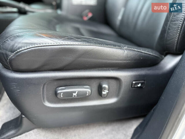 Серый Тойота Ленд Крузер, объемом двигателя 4.5 л и пробегом 280 тыс. км за 32500 $, фото 26 на Automoto.ua