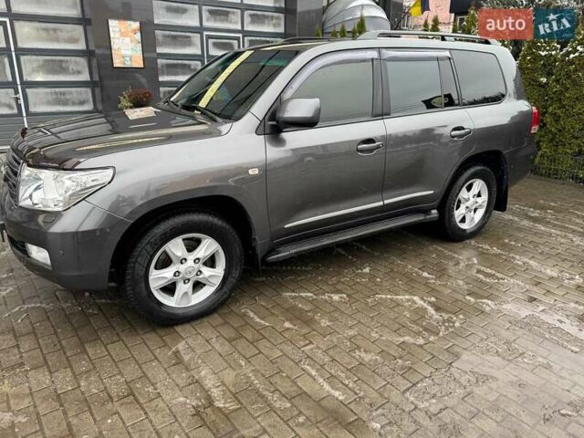 Сірий Тойота Ленд Крузер, об'ємом двигуна 4.5 л та пробігом 225 тис. км за 28000 $, фото 9 на Automoto.ua