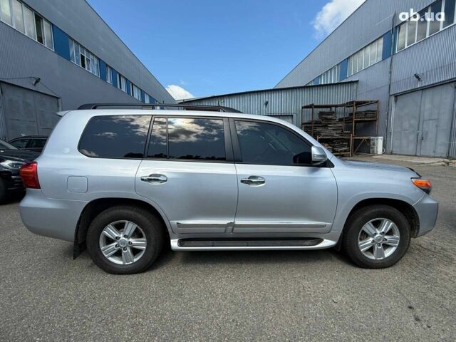 Сірий Тойота Ленд Крузер, об'ємом двигуна 4.5 л та пробігом 198 тис. км за 28000 $, фото 4 на Automoto.ua