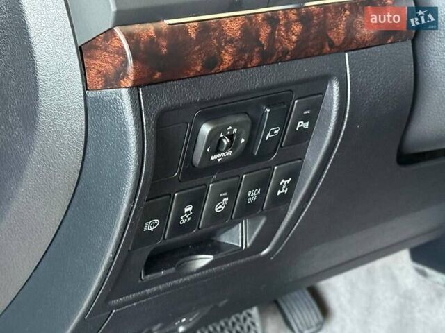 Сірий Тойота Ленд Крузер, об'ємом двигуна 4.5 л та пробігом 235 тис. км за 28990 $, фото 16 на Automoto.ua