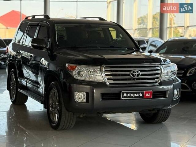 Сірий Тойота Ленд Крузер, об'ємом двигуна 4.5 л та пробігом 235 тис. км за 28990 $, фото 2 на Automoto.ua