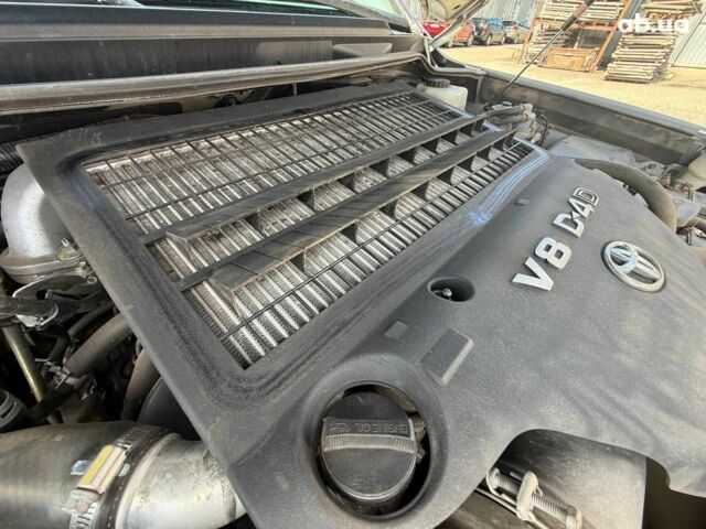 Сірий Тойота Ленд Крузер, об'ємом двигуна 4.5 л та пробігом 198 тис. км за 28000 $, фото 6 на Automoto.ua