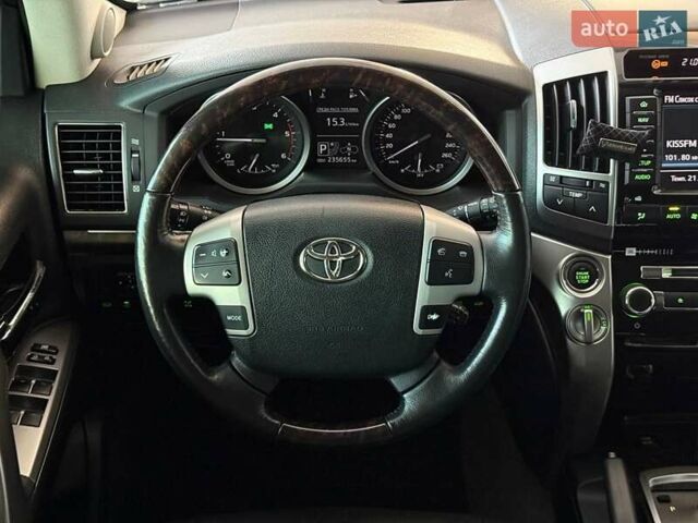 Сірий Тойота Ленд Крузер, об'ємом двигуна 4.5 л та пробігом 235 тис. км за 28990 $, фото 26 на Automoto.ua