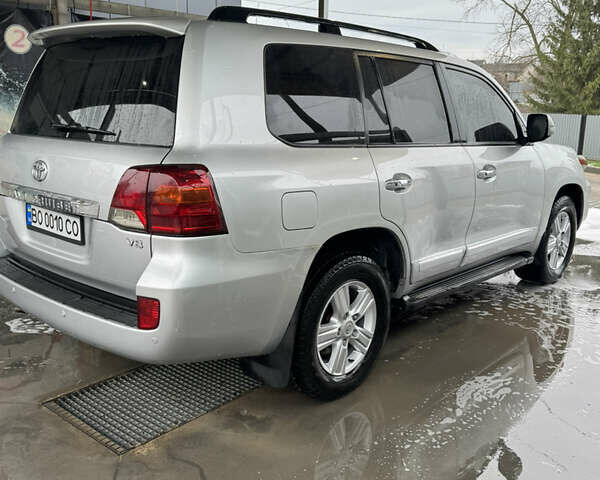 Серый Тойота Ленд Крузер, объемом двигателя 4.5 л и пробегом 290 тыс. км за 30500 $, фото 4 на Automoto.ua