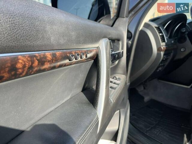 Серый Тойота Ленд Крузер, объемом двигателя 4.5 л и пробегом 230 тыс. км за 38899 $, фото 26 на Automoto.ua