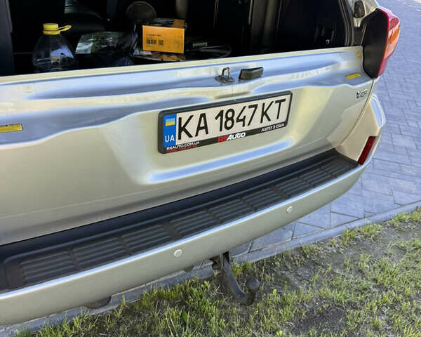 Серый Тойота Ленд Крузер, объемом двигателя 4.5 л и пробегом 279 тыс. км за 36999 $, фото 19 на Automoto.ua