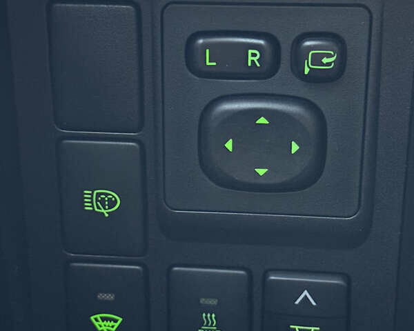 Сірий Тойота Ленд Крузер, об'ємом двигуна 3 л та пробігом 185 тис. км за 32500 $, фото 42 на Automoto.ua