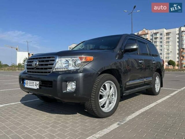 Серый Тойота Ленд Крузер, объемом двигателя 4.5 л и пробегом 230 тыс. км за 38899 $, фото 9 на Automoto.ua