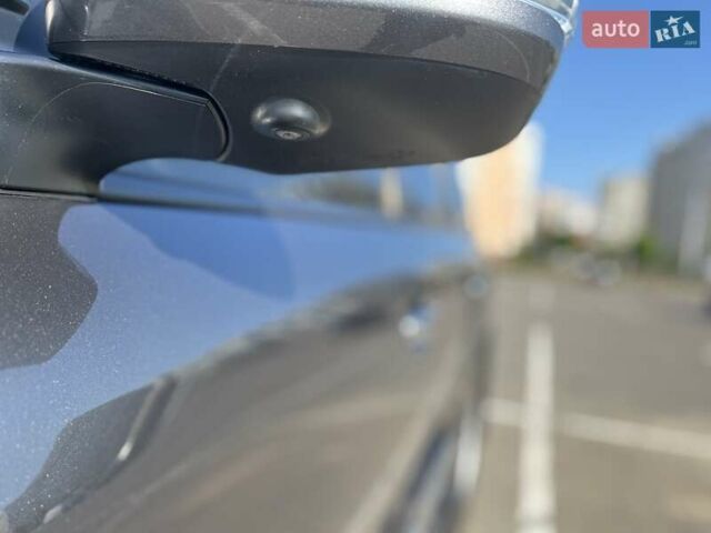 Серый Тойота Ленд Крузер, объемом двигателя 4.5 л и пробегом 230 тыс. км за 38899 $, фото 10 на Automoto.ua