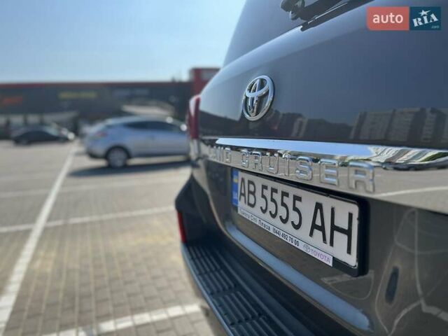 Серый Тойота Ленд Крузер, объемом двигателя 4.5 л и пробегом 230 тыс. км за 38899 $, фото 19 на Automoto.ua