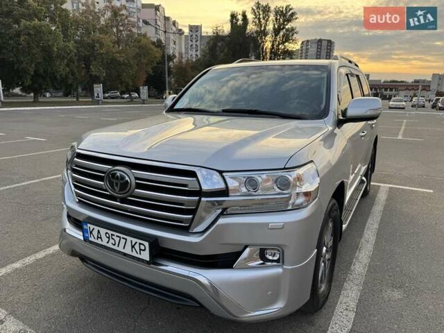 Сірий Тойота Ленд Крузер, об'ємом двигуна 4.46 л та пробігом 224 тис. км за 44950 $, фото 4 на Automoto.ua