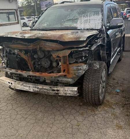 Серый Тойота Ленд Крузер, объемом двигателя 4.46 л и пробегом 315 тыс. км за 20500 $, фото 7 на Automoto.ua