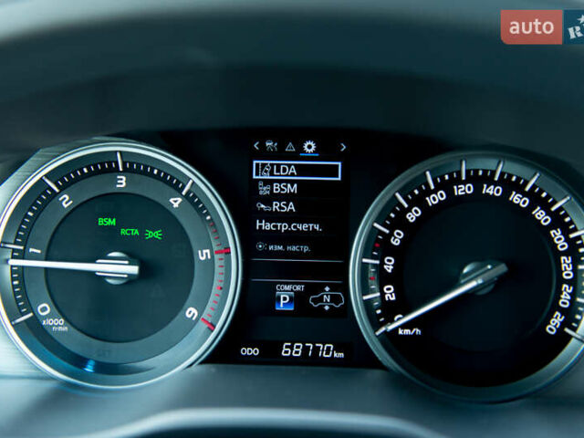 Сірий Тойота Ленд Крузер, об'ємом двигуна 4.46 л та пробігом 70 тис. км за 73000 $, фото 43 на Automoto.ua