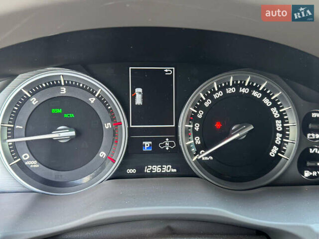 Сірий Тойота Ленд Крузер, об'ємом двигуна 4.46 л та пробігом 129 тис. км за 60000 $, фото 6 на Automoto.ua