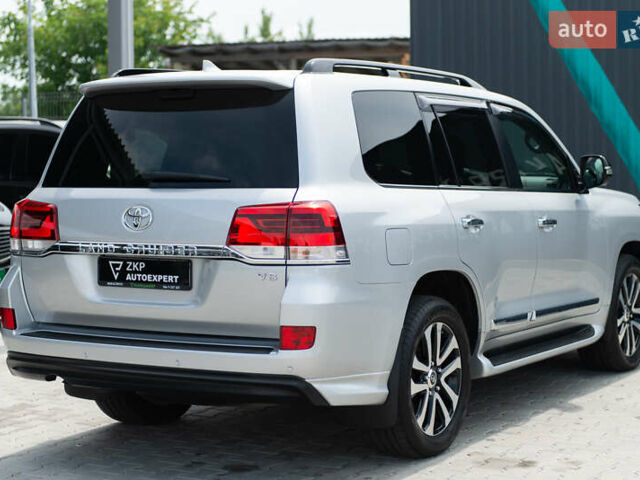 Сірий Тойота Ленд Крузер, об'ємом двигуна 4.46 л та пробігом 70 тис. км за 73000 $, фото 11 на Automoto.ua