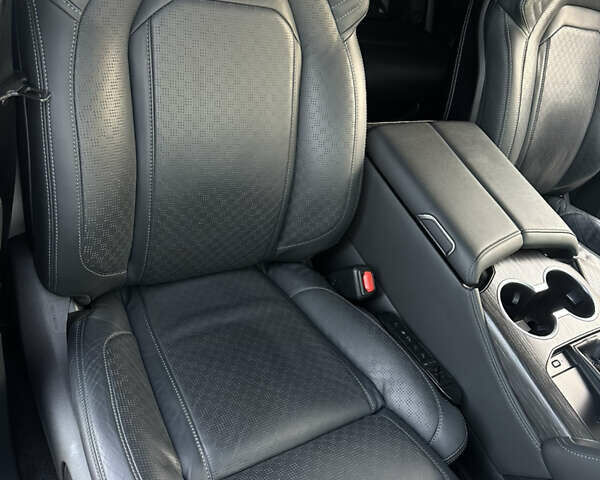 Серый Тойота Ленд Крузер, объемом двигателя 3.45 л и пробегом 80 тыс. км за 67000 $, фото 25 на Automoto.ua