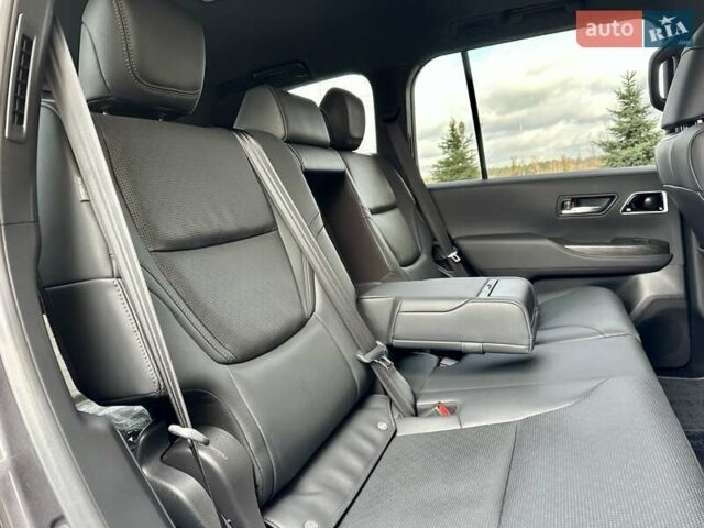 Серый Тойота Ленд Крузер, объемом двигателя 3.45 л и пробегом 88 тыс. км за 66800 $, фото 88 на Automoto.ua