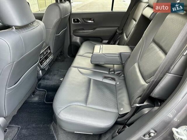 Серый Тойота Ленд Крузер, объемом двигателя 3.45 л и пробегом 88 тыс. км за 66800 $, фото 80 на Automoto.ua