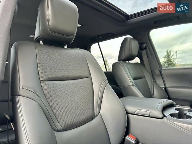 Серый Тойота Ленд Крузер, объемом двигателя 3.45 л и пробегом 88 тыс. км за 66800 $, фото 94 на Automoto.ua