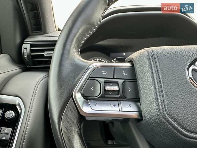 Серый Тойота Ленд Крузер, объемом двигателя 3.45 л и пробегом 88 тыс. км за 66800 $, фото 72 на Automoto.ua