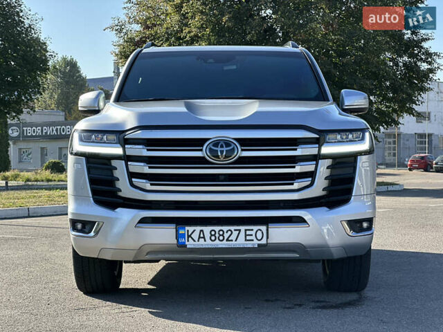 Сірий Тойота Ленд Крузер, об'ємом двигуна 3.45 л та пробігом 55 тис. км за 68900 $, фото 1 на Automoto.ua