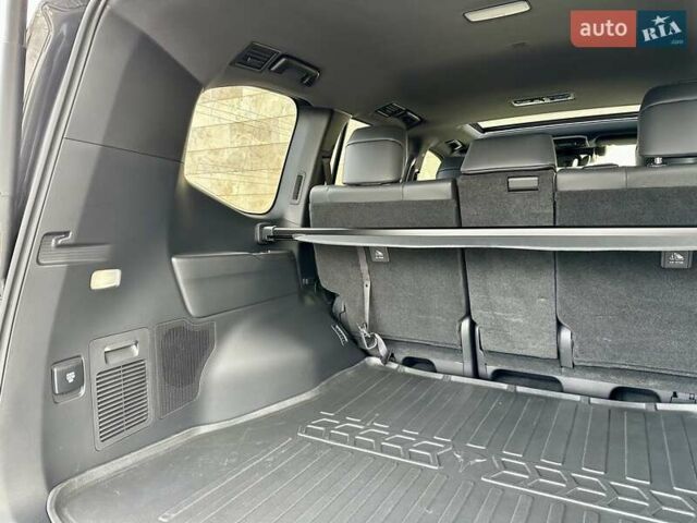 Серый Тойота Ленд Крузер, объемом двигателя 3.45 л и пробегом 88 тыс. км за 66800 $, фото 85 на Automoto.ua