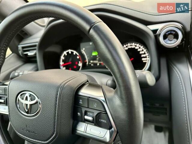 Серый Тойота Ленд Крузер, объемом двигателя 3.45 л и пробегом 88 тыс. км за 66800 $, фото 69 на Automoto.ua