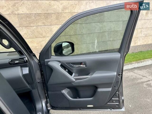 Серый Тойота Ленд Крузер, объемом двигателя 3.45 л и пробегом 88 тыс. км за 66800 $, фото 96 на Automoto.ua