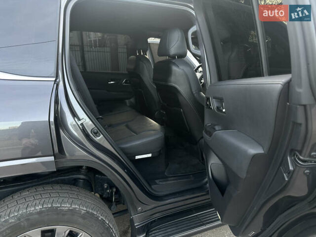 Серый Тойота Ленд Крузер, объемом двигателя 3.45 л и пробегом 80 тыс. км за 67000 $, фото 27 на Automoto.ua