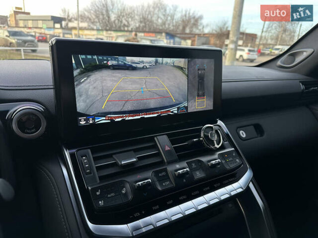 Серый Тойота Ленд Крузер, объемом двигателя 3.45 л и пробегом 80 тыс. км за 67000 $, фото 34 на Automoto.ua