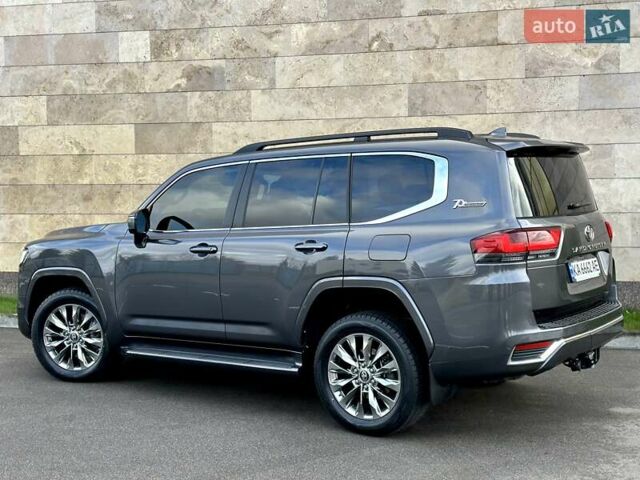 Серый Тойота Ленд Крузер, объемом двигателя 3.45 л и пробегом 88 тыс. км за 66800 $, фото 20 на Automoto.ua