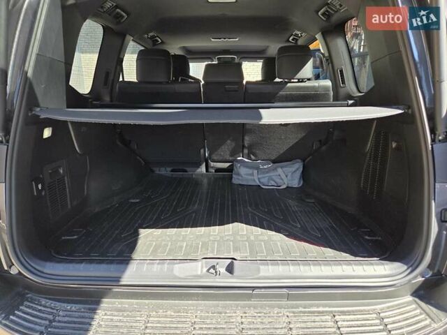 Серый Тойота Ленд Крузер, объемом двигателя 3.45 л и пробегом 37 тыс. км за 73000 $, фото 10 на Automoto.ua