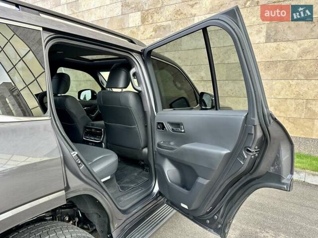 Серый Тойота Ленд Крузер, объемом двигателя 3.45 л и пробегом 88 тыс. км за 66800 $, фото 86 на Automoto.ua