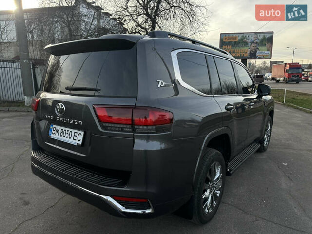 Серый Тойота Ленд Крузер, объемом двигателя 3.45 л и пробегом 80 тыс. км за 67000 $, фото 6 на Automoto.ua