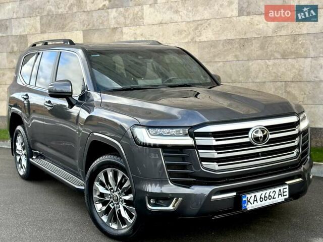 Серый Тойота Ленд Крузер, объемом двигателя 3.45 л и пробегом 88 тыс. км за 66800 $, фото 9 на Automoto.ua
