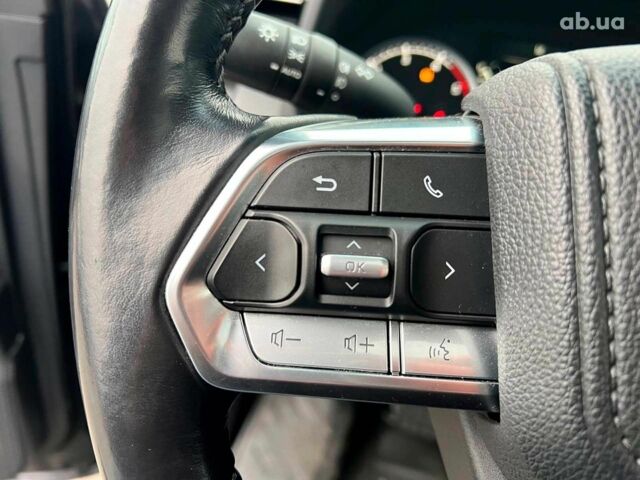 Серый Тойота Ленд Крузер, объемом двигателя 3.3 л и пробегом 61 тыс. км за 80940 $, фото 26 на Automoto.ua