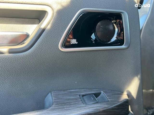 Серый Тойота Ленд Крузер, объемом двигателя 3.3 л и пробегом 32 тыс. км за 83990 $, фото 38 на Automoto.ua