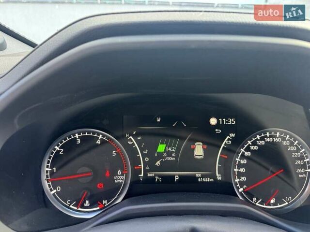 Серый Тойота Ленд Крузер, объемом двигателя 3.3 л и пробегом 61 тыс. км за 81753 $, фото 16 на Automoto.ua