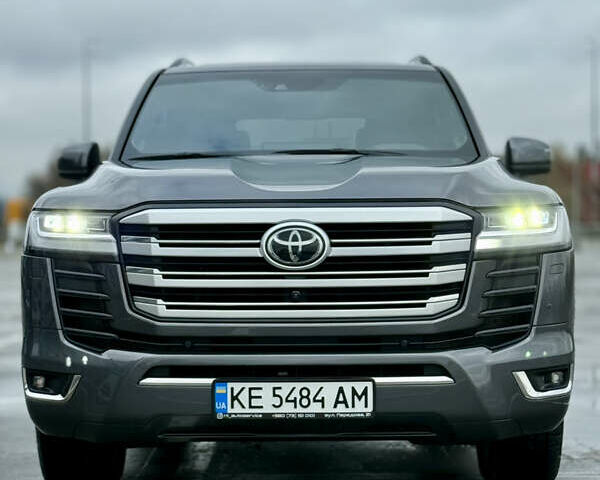 Серый Тойота Ленд Крузер, объемом двигателя 3.35 л и пробегом 25 тыс. км за 82300 $, фото 34 на Automoto.ua