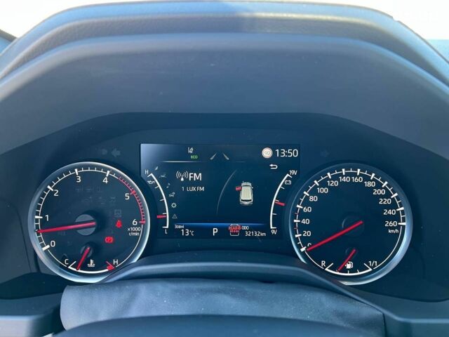 Серый Тойота Ленд Крузер, объемом двигателя 3.3 л и пробегом 32 тыс. км за 83990 $, фото 22 на Automoto.ua