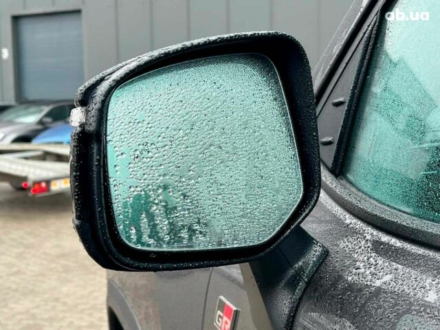 Серый Тойота Ленд Крузер, объемом двигателя 3.3 л и пробегом 61 тыс. км за 80940 $, фото 15 на Automoto.ua